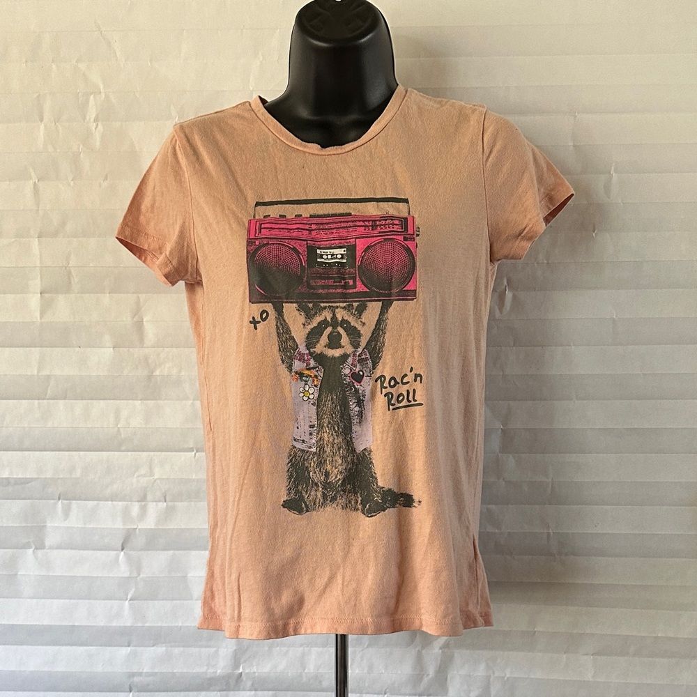 Old Navy Girl's Peach T-Shirt Raccoon Graphic Tee Size XL Short Sleeve Casual